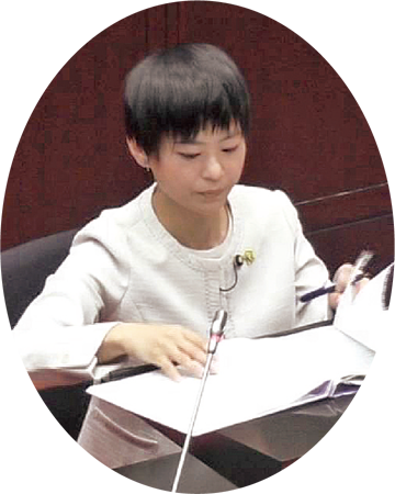 新美 加寿奈 議員