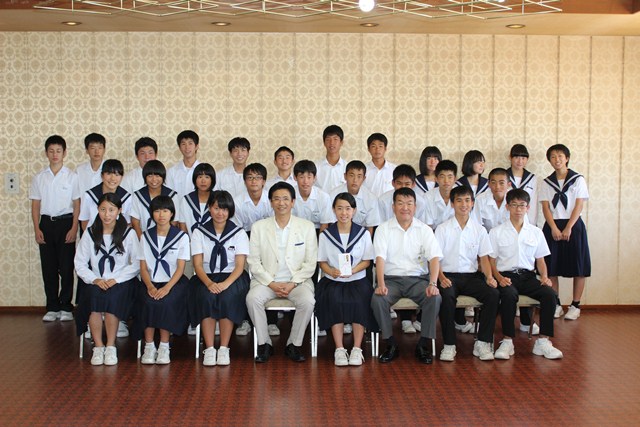 部活動で県大会に出場する阿久比中学校の生徒たち(出場種目:陸上、水泳、剣道、柔道、女子体操、バドミントン、ソフトテニス、男子新体操、女子バレーボール、女子バスケットボール、吹奏楽)