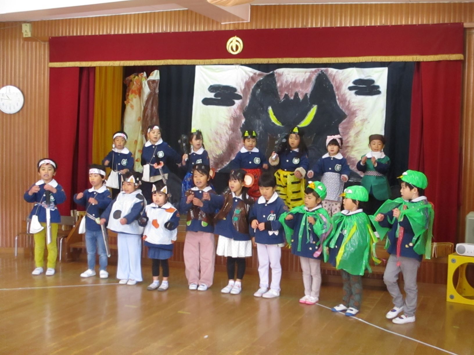 ももたろうとみんな