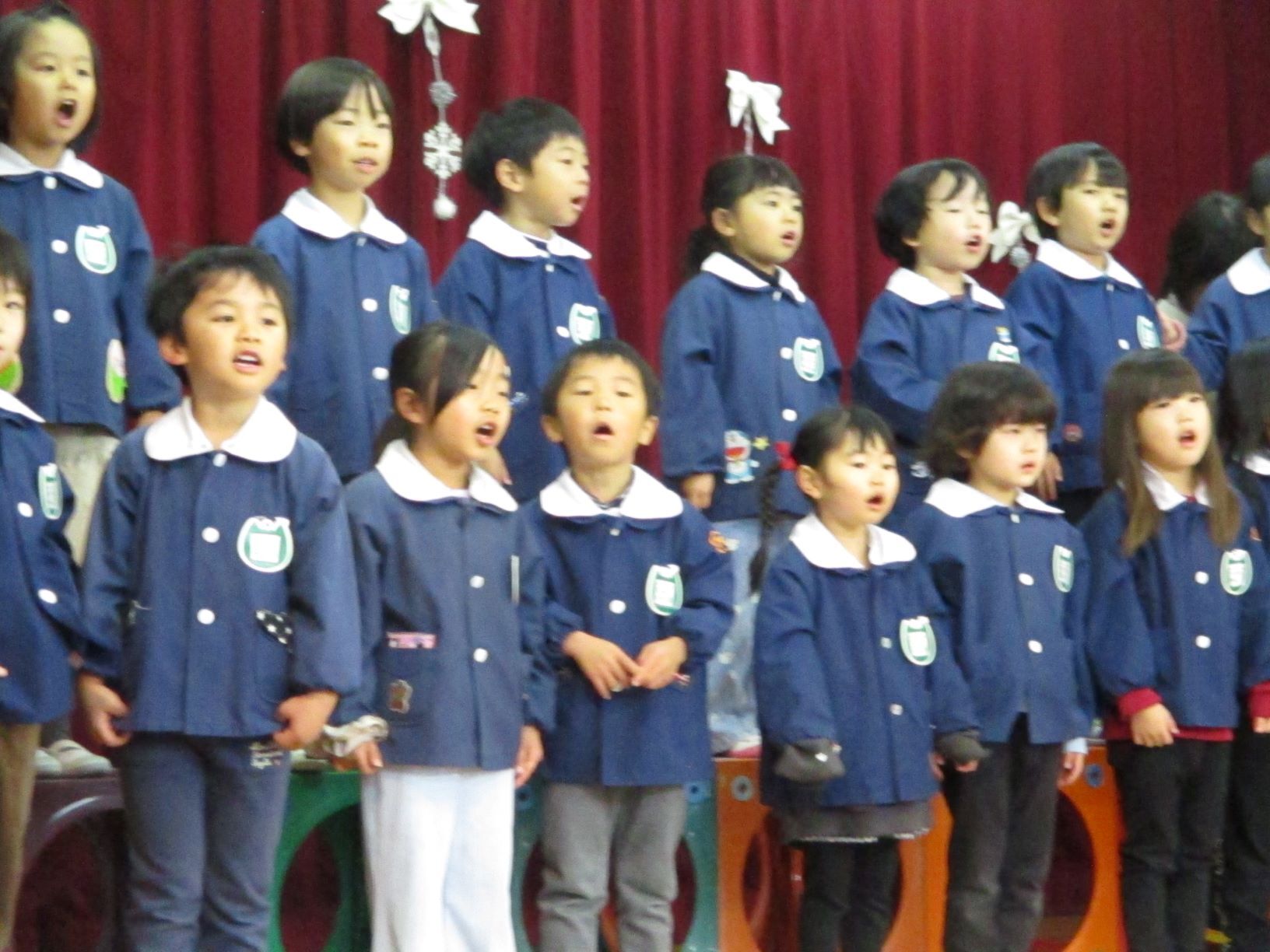 歌う子どもたち