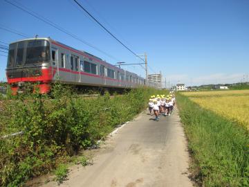 電車と子ども達