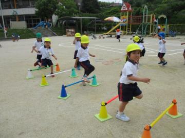 サーキット遊びも楽しいな。