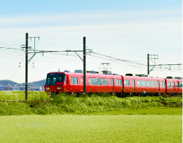 阿久比を通る電車